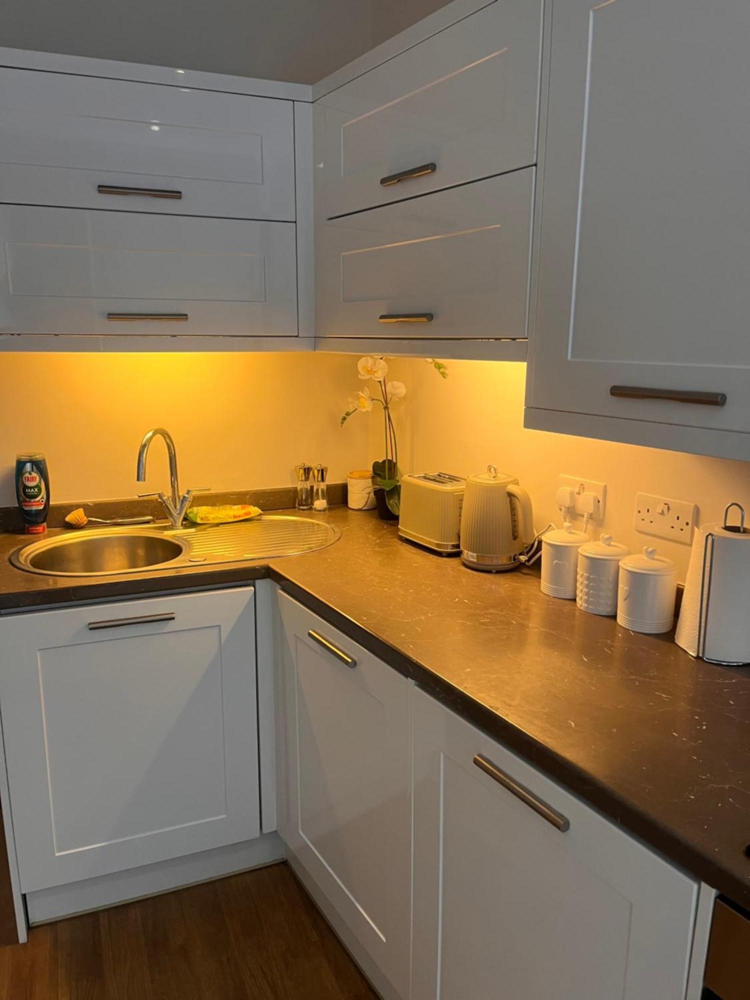 Central Private 1 Bed Flat Reading Exterior photo