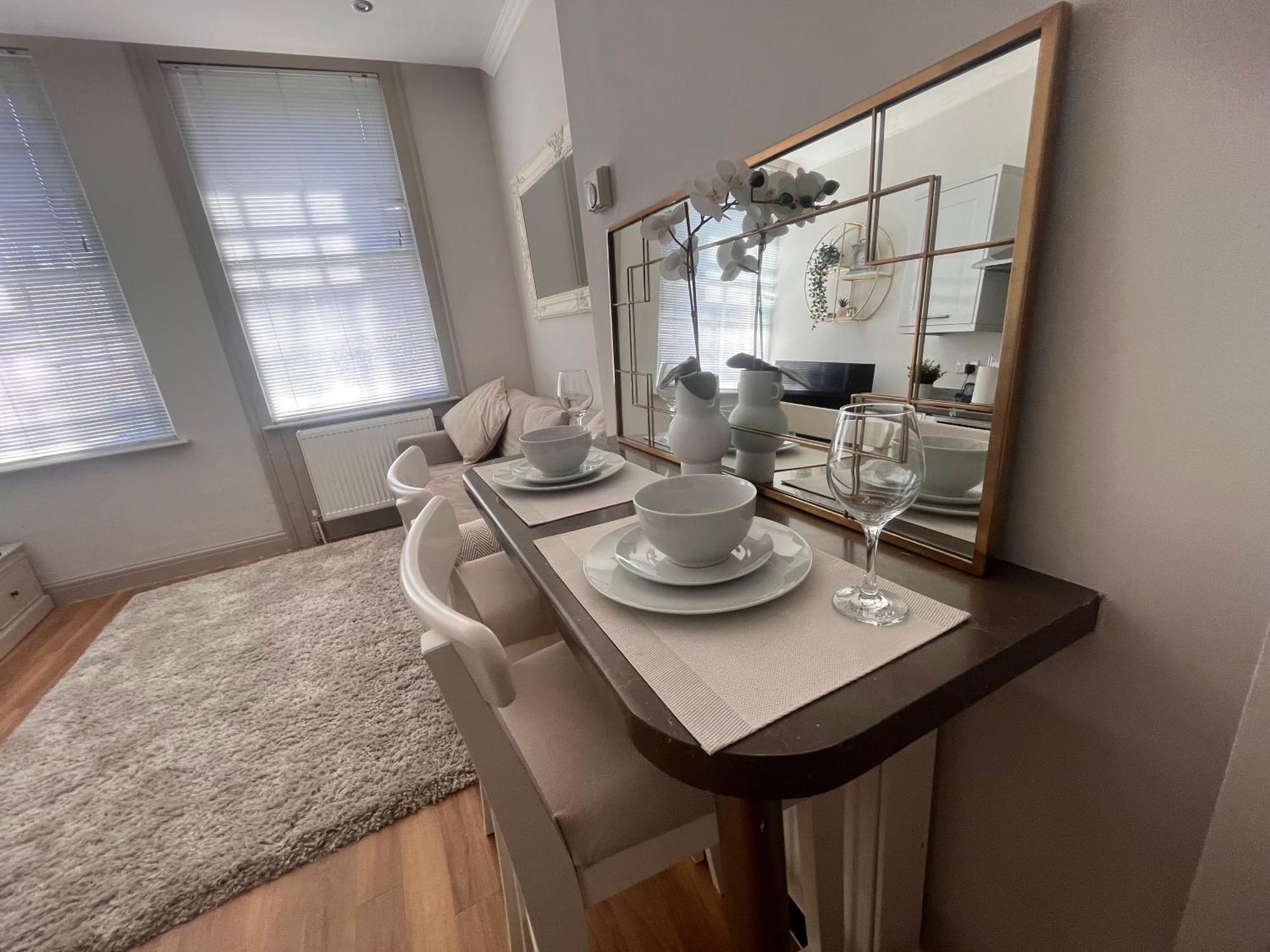 Central Private 1 Bed Flat Reading Exterior photo