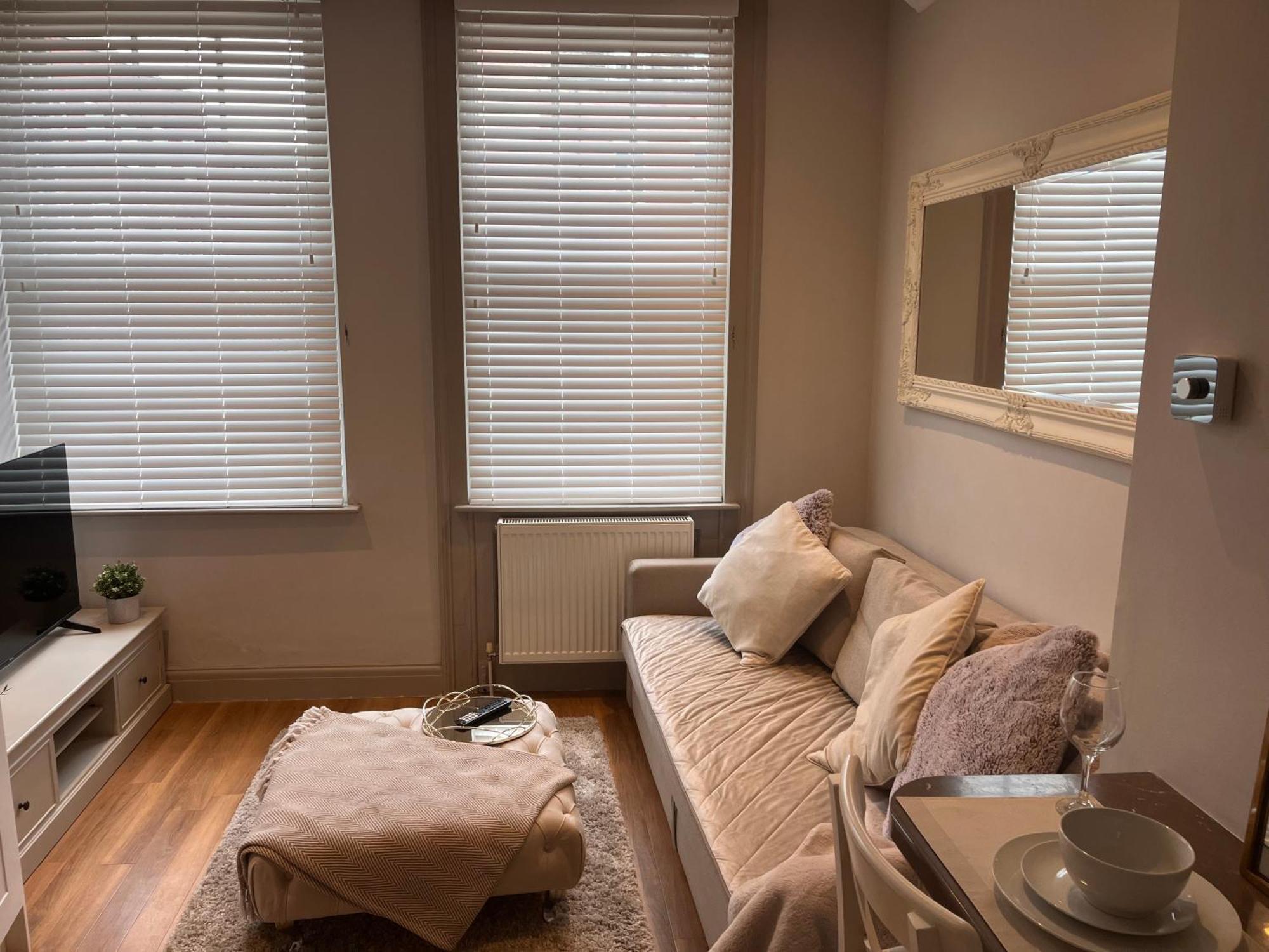 Central Private 1 Bed Flat Reading Exterior photo