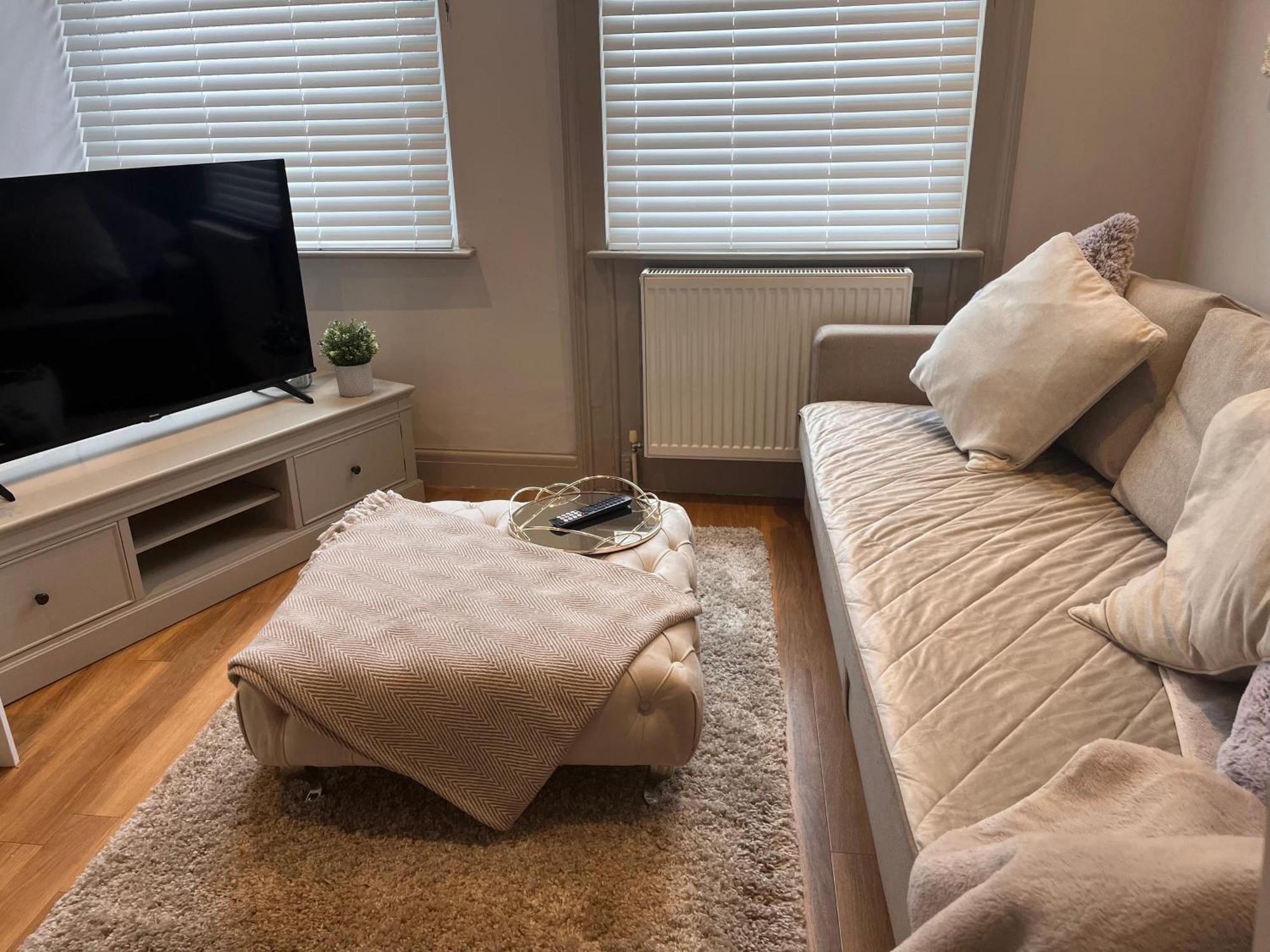 Central Private 1 Bed Flat Reading Exterior photo